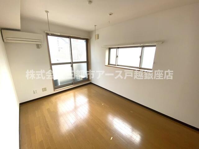 居室・リビング　スプリングヒルズ