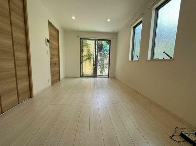 居室・リビング　フローリングです