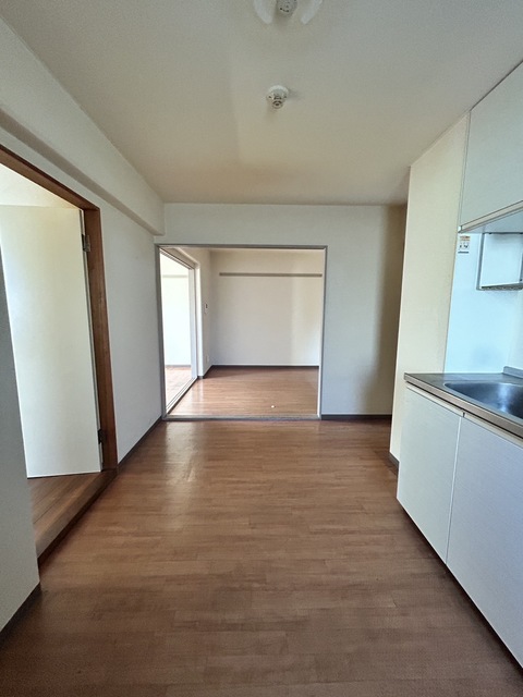 居室・リビング　別部屋参考写真です