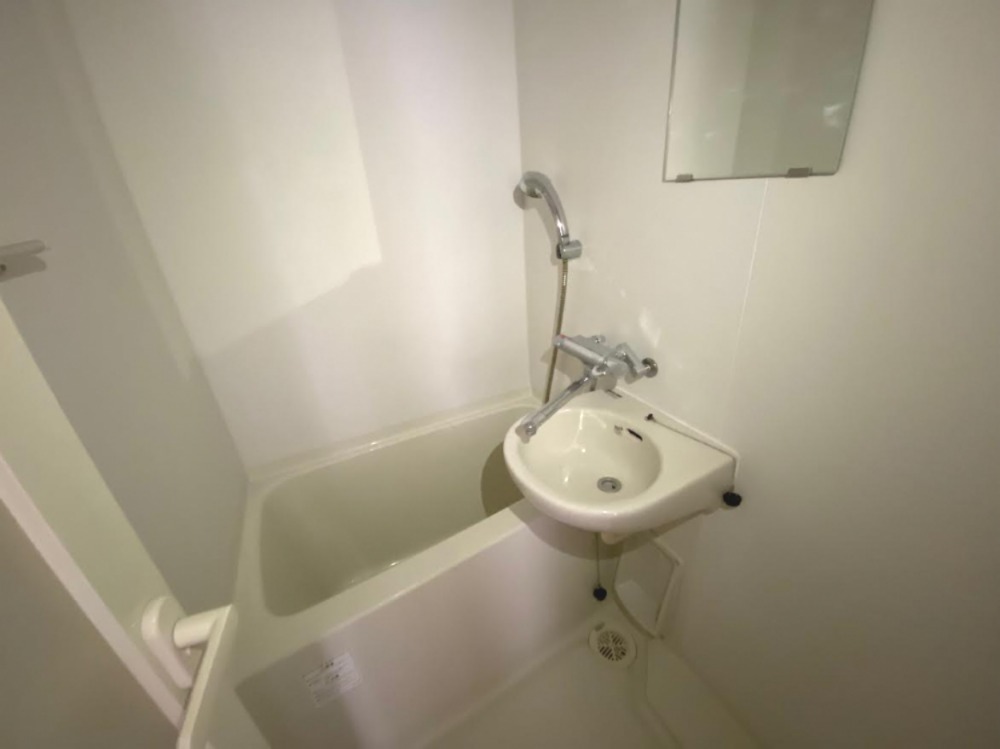 バス・シャワールーム　日々の疲れを癒すお風呂付です