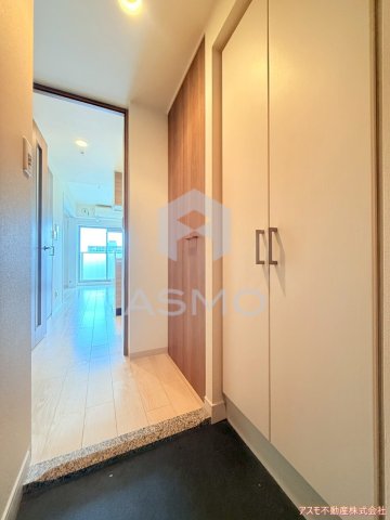 玄関　同マンション別部屋　参考写真