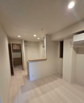 居室・リビング　☆明るい洋室☆