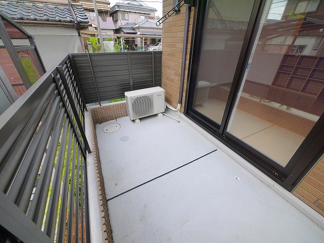 バルコニー　バルコニーがあります