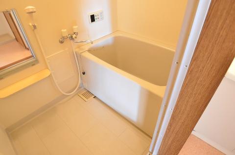バス・シャワールーム　バス（イメージ）
