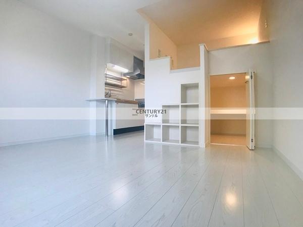 居室・リビング　同間取り別室