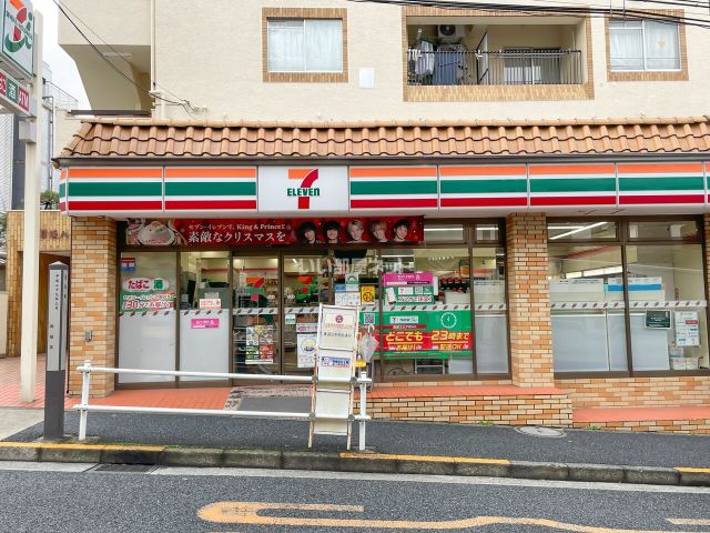 コンビニ　セブンイレブン新宿喜久井店（コンビニ）まで185m
