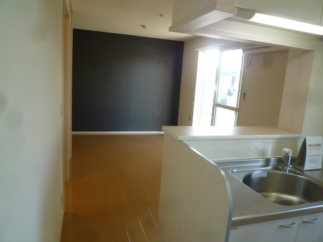 居室・リビング　反転