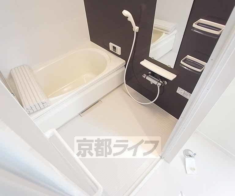 バス・シャワールーム　きれいな浴室です。