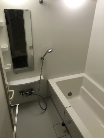 バス・シャワールーム　お風呂です