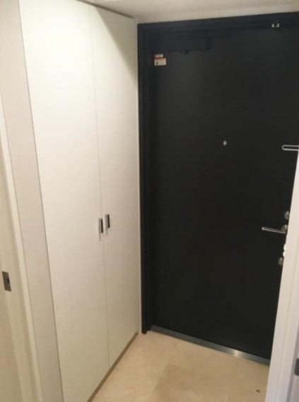 玄関　収納もある玄関です