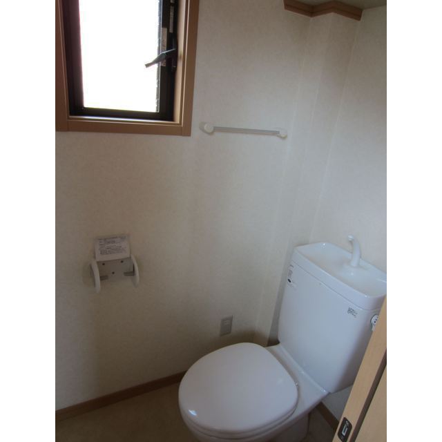 トイレ　トイレもきれいです