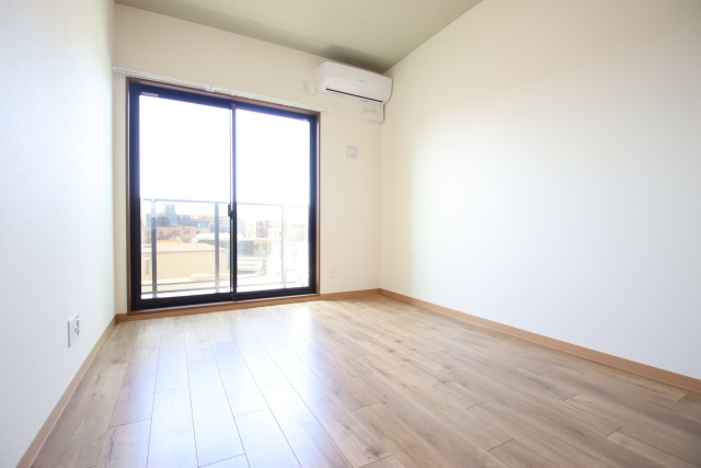 居室・リビング　※別室の参考写真の為、現況優先です。