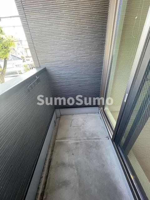 バルコニー　開放的で明るい空間を演出してくれるバルコニーです