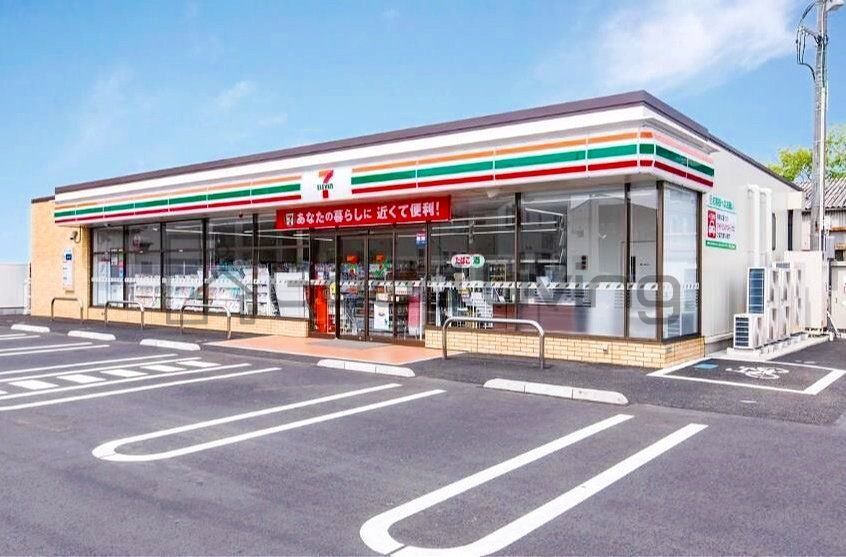 コンビニ　セブンイレブン福岡箱崎店（コンビニ）まで1180m