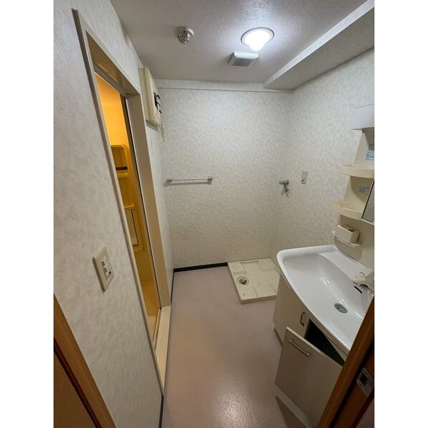 洗面設備　※別室の参考写真の為、現況優先です。