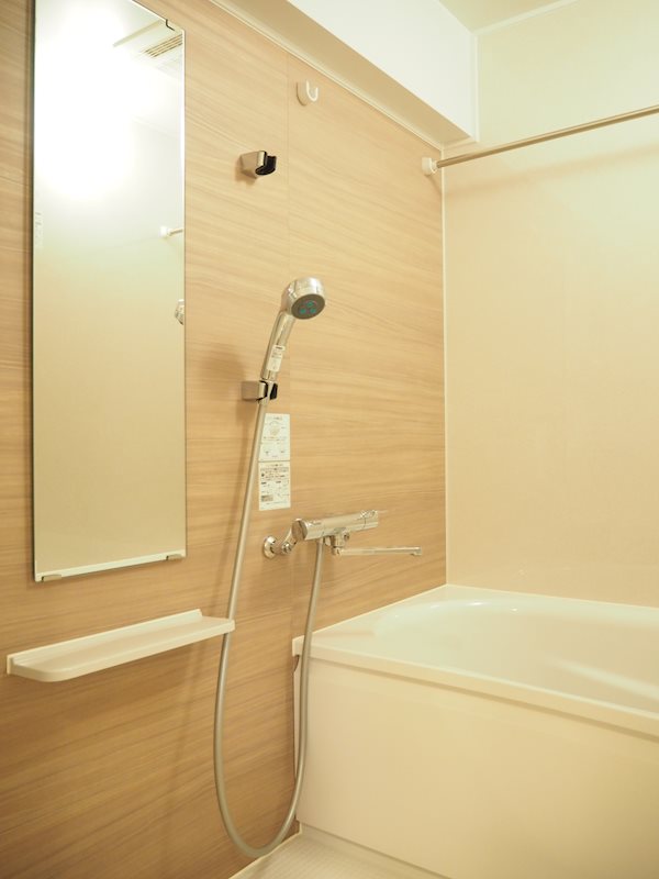 バス・シャワールーム　☆ゆったりくつろげるお風呂☆