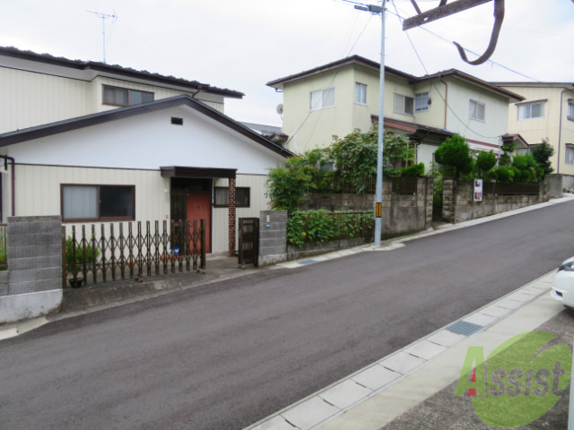 バルコニー　バルコニーは付いておりませんが、その分開放的な作りです。