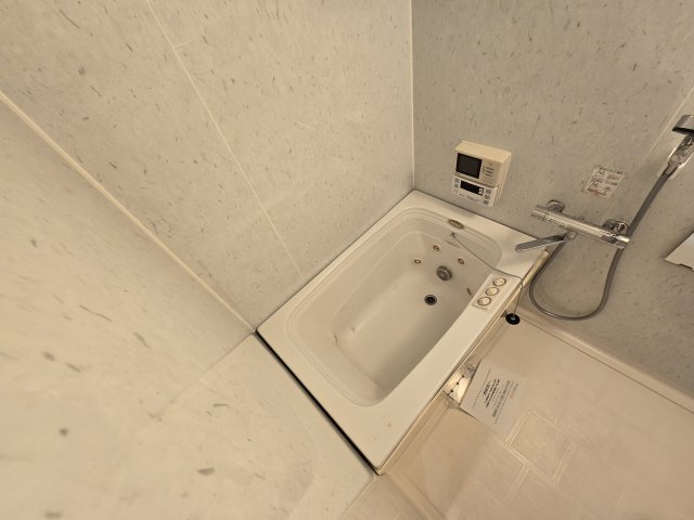 バス・シャワールーム　ヴェルジュコートI