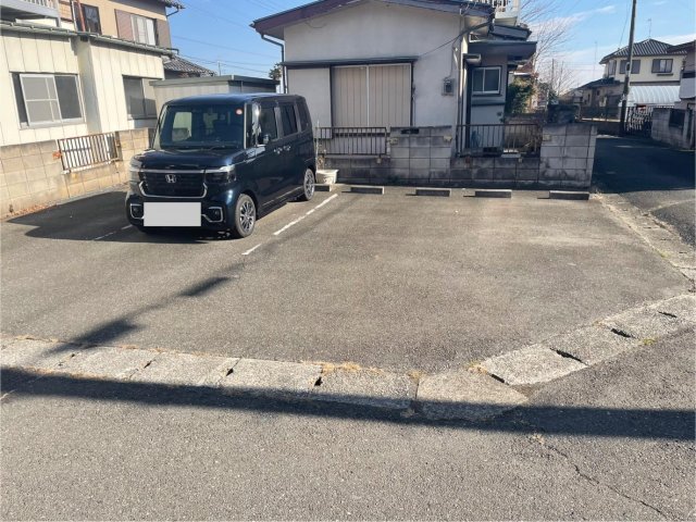 その他　隣に駐車場がございます