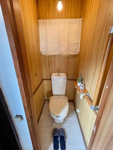 トイレ　暖房便座あり