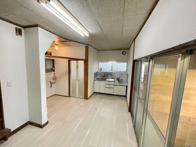 居室・リビング　実物は広々と感じます、ぜひ一度ご覧下さい