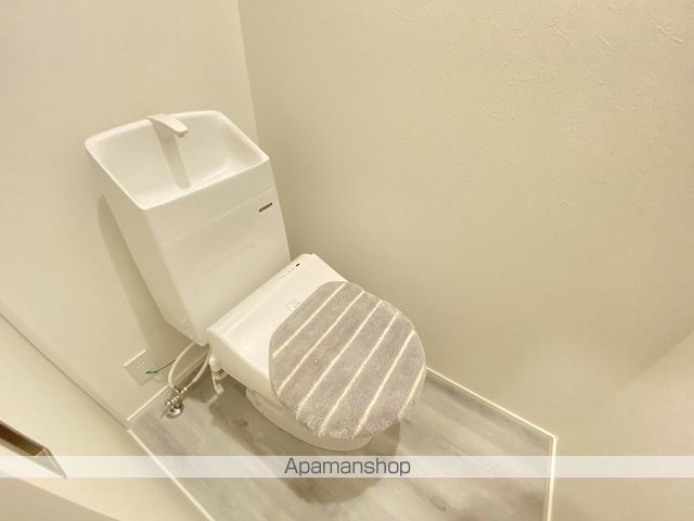 ＪＲ日豊本線 国分駅 徒歩9分 4階建 築5年のトイレ写真