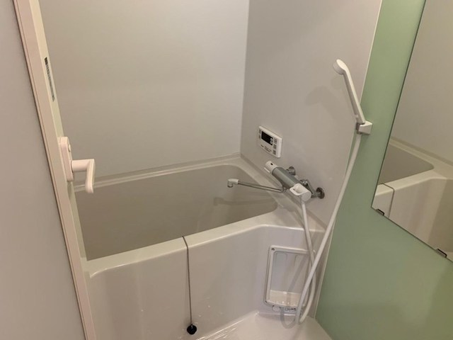 バス・シャワールーム　バスルーム