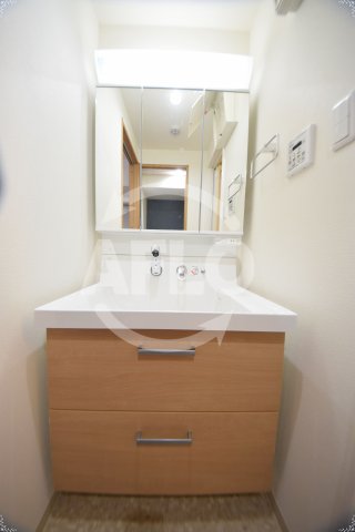 洗面設備　モノトーン難波　独立洗面台