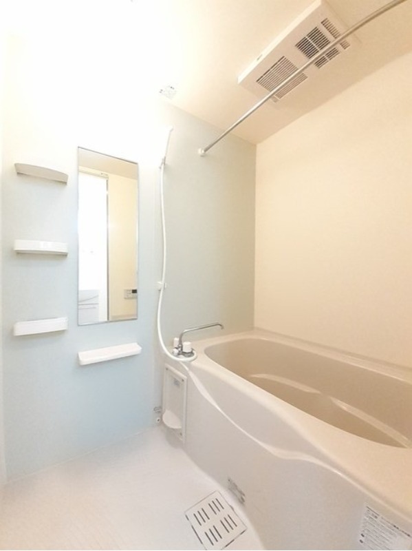 バス・シャワールーム　図面と現状に相違がある場合には現状を優先