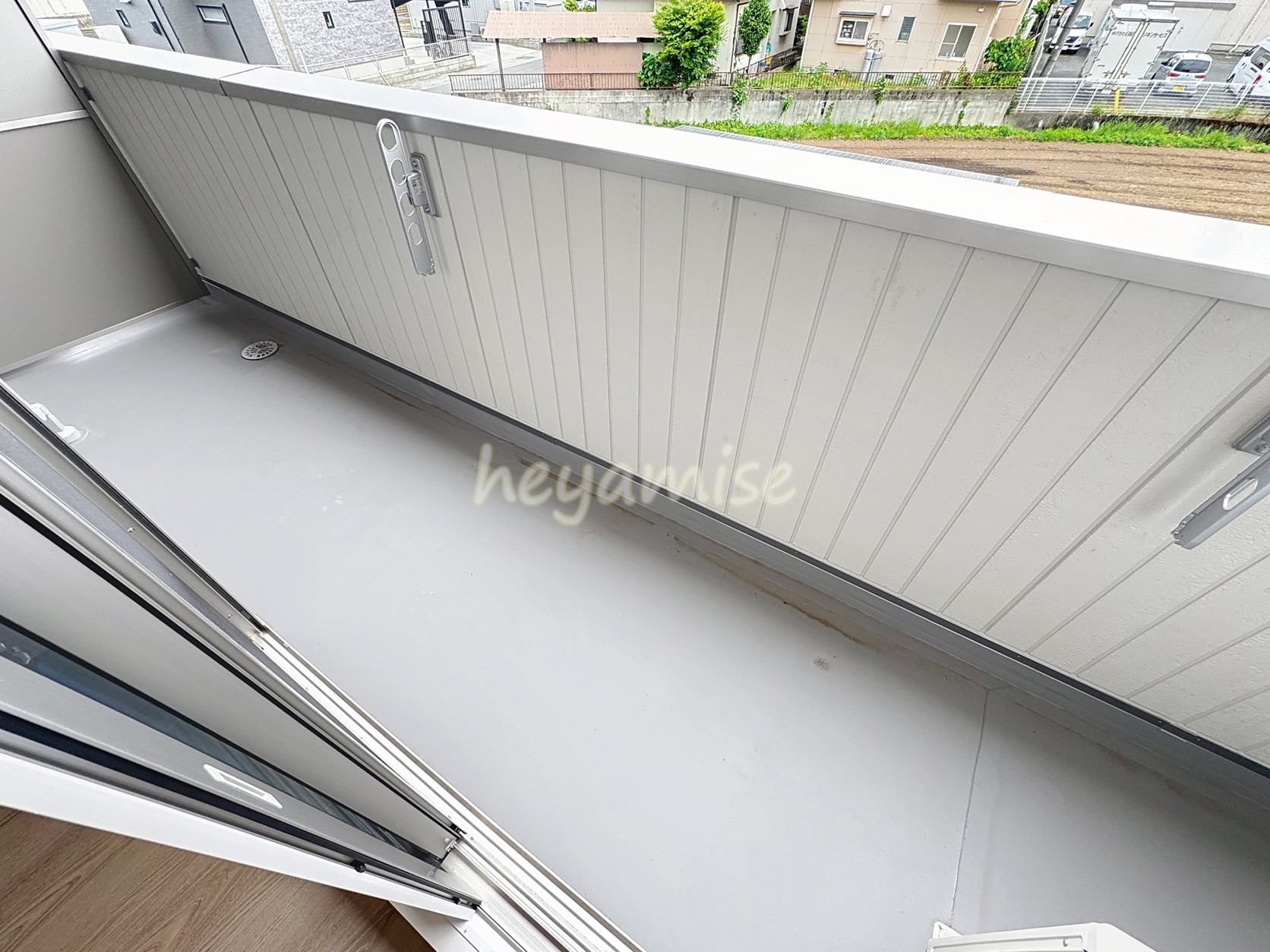 バルコニー　※写真は別物件の同系モデル