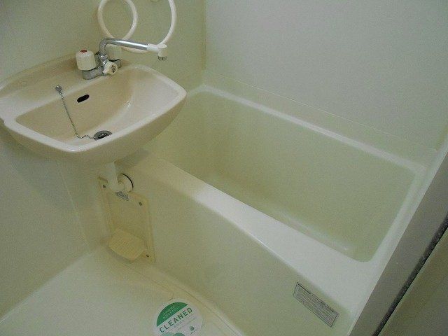 バス・シャワールーム　☆ゆったりくつろげるお風呂☆