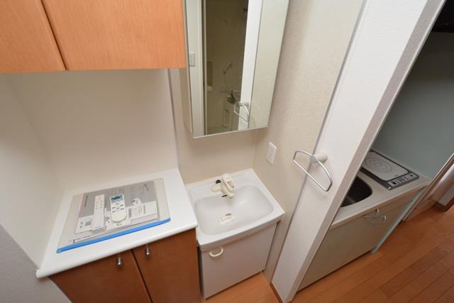 洗面設備　独立洗面台つきでおすすめ！