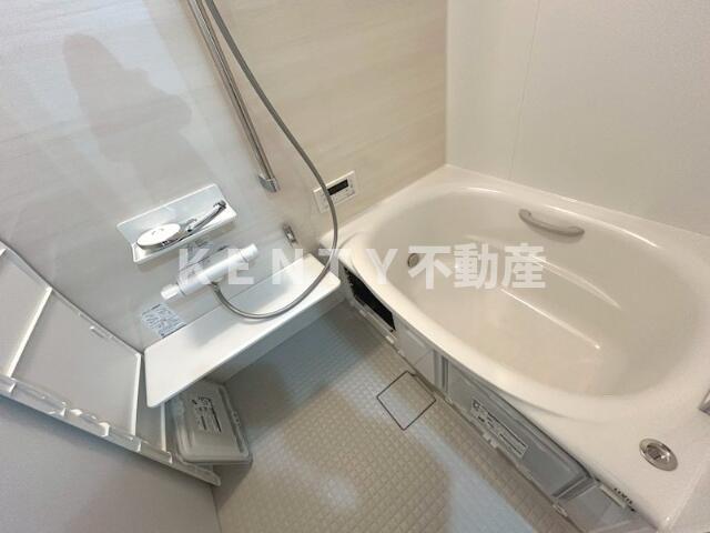 バス・シャワールーム　きれいなお風呂です