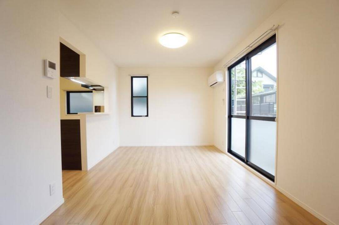 居室・リビング　リビング