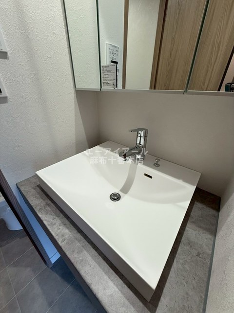 洗面設備　参考写真