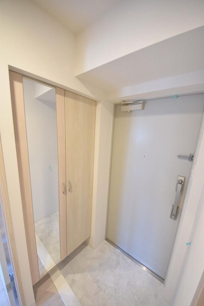 玄関　お部屋探しは【タウンハウジング蘇我店】にお任せ下さい♪