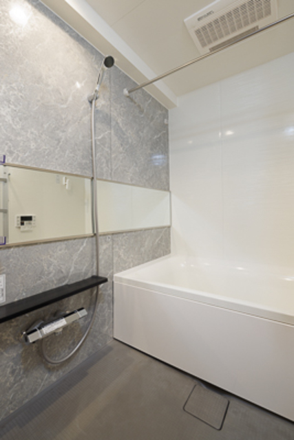 バス・シャワールーム　※写真は同タイプ住戸です。