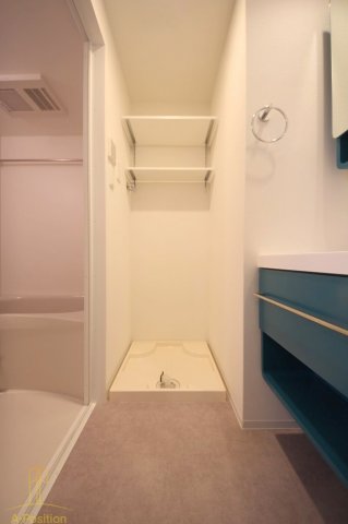 洗面設備　セレニテ堺筋本町プリエ