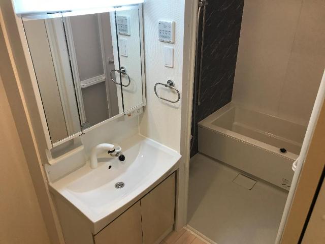 洗面設備　洗髪洗面化粧台