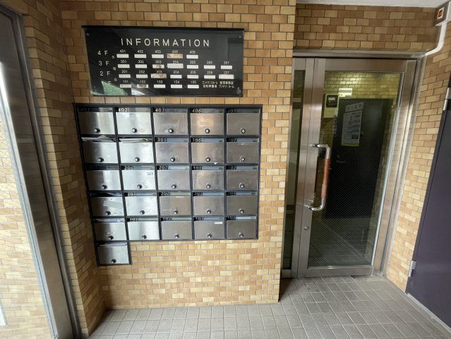 ライオンズマンション用賀の外観写真