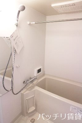 バス・シャワールーム　同型タイプの写真になります　現状優先