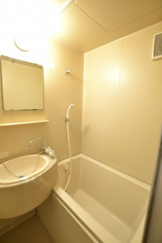 バス・シャワールーム　別号室の画像です。ご参考下さい