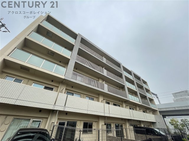 建物外観　オートロック付きで外部からの出入りが無く安心です