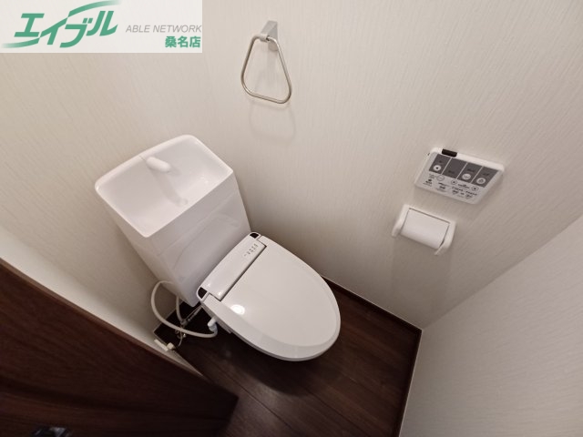 トイレ　同型参考写真