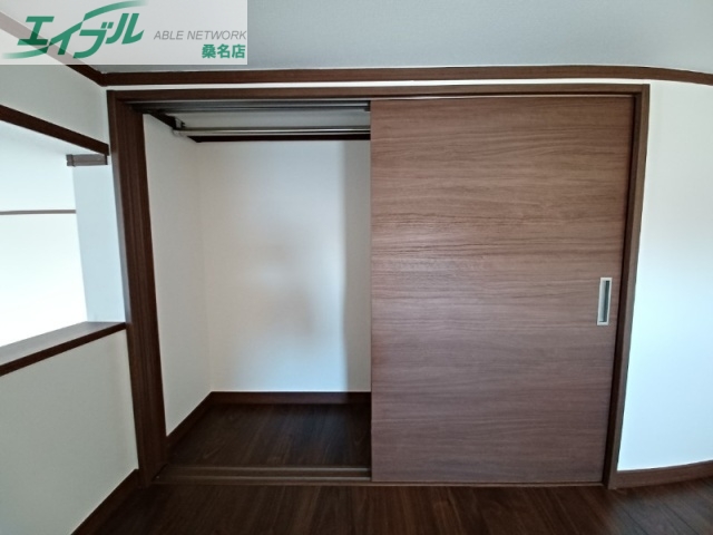 収納　同型参考写真