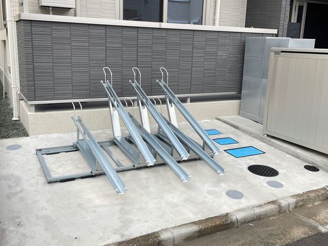 駐車場　駐輪スペース