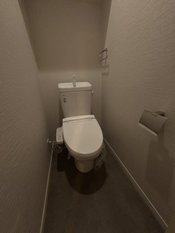トイレ　清潔感のあるトイレです