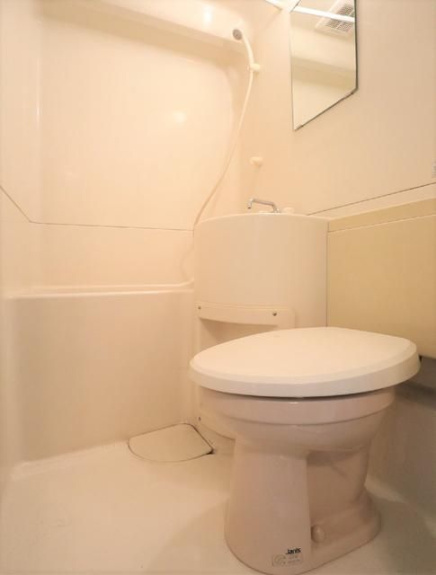 バス・シャワールーム　写真は同タイプ別号室