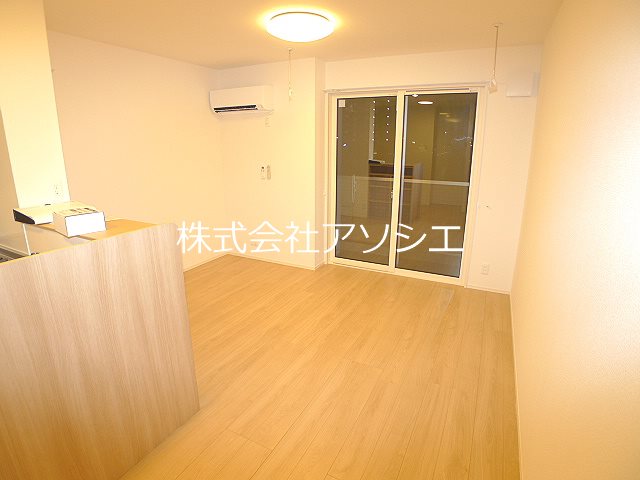 居室・リビング　同タイプのイメージ写真です。