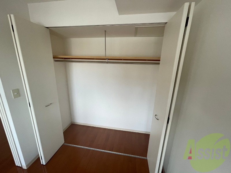 収納　洋室にはクローゼットがあるのですっきり片付きそうです。